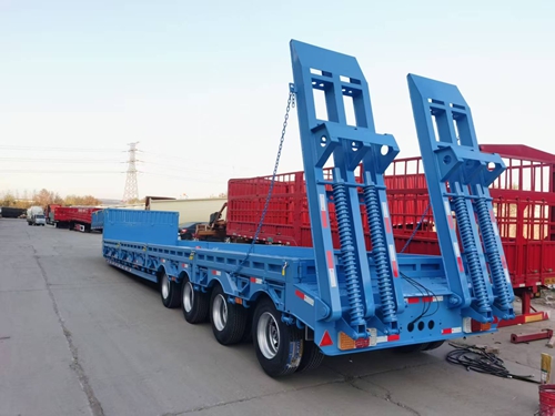 低平板半挂车